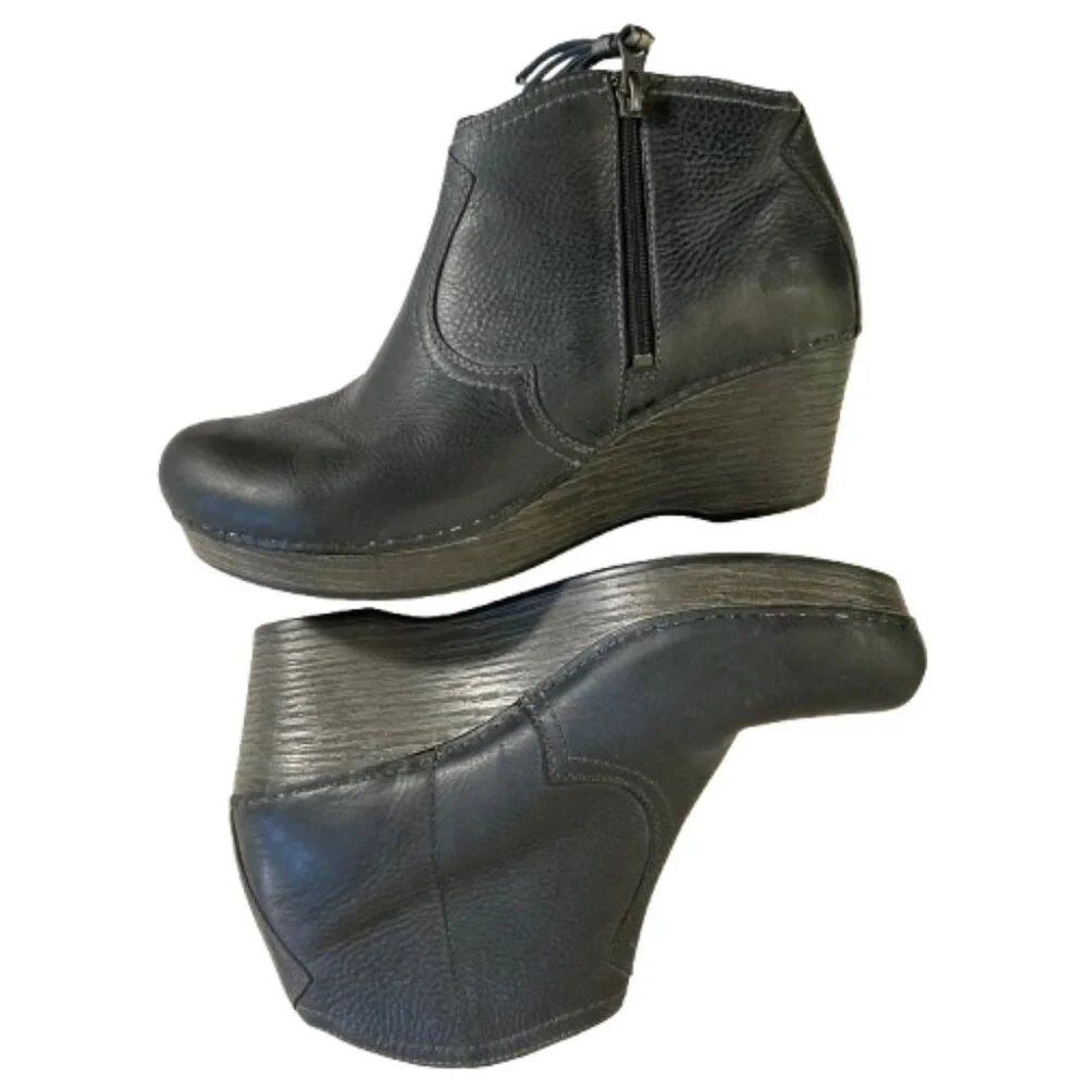 Dansko SALE! Wedge Ankle Boots Veronica Black Leather Tassel, size 40, 9-9 1/2